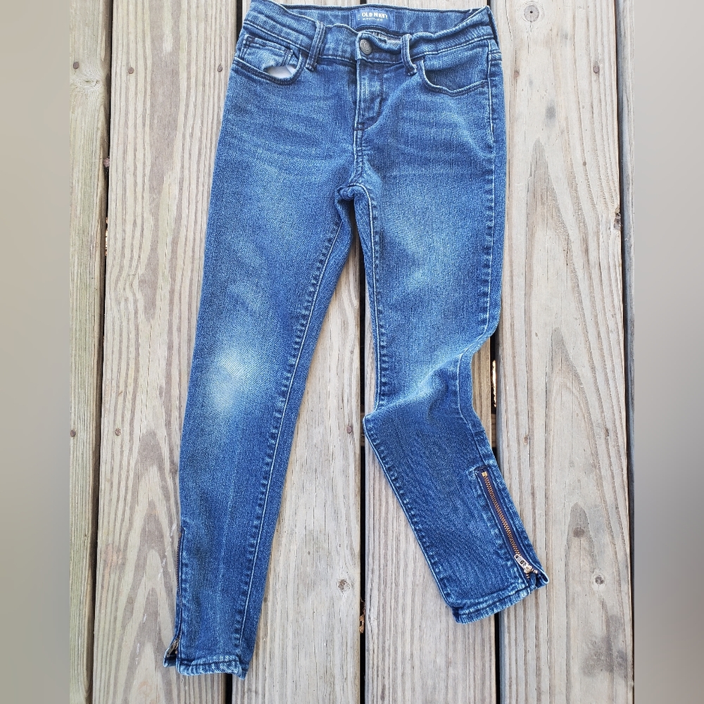 Old Navy Skinny Jeans with Leg Opening Zippers!!!